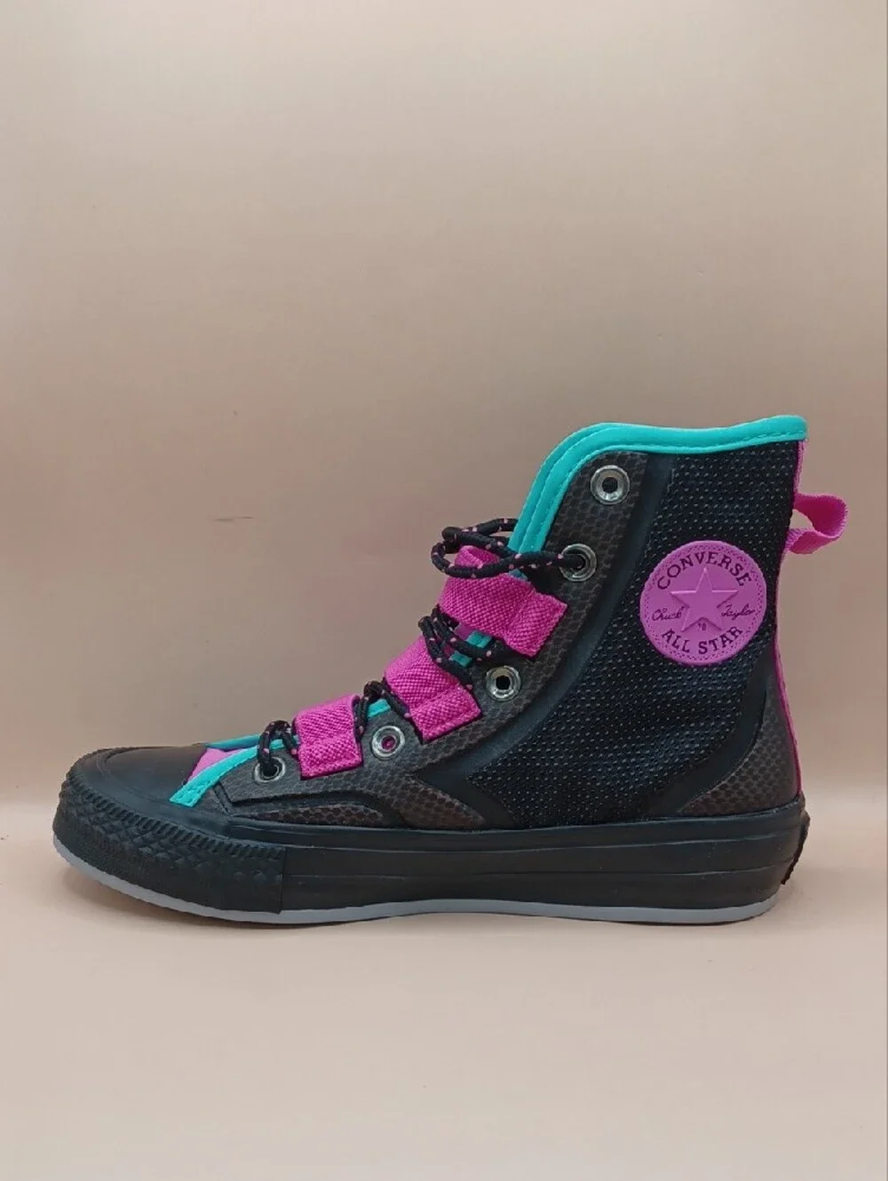Converse Chuck 70 Tech Hiker High Top GS Sneaker-Black/Blue/Magenta Youth Size 4